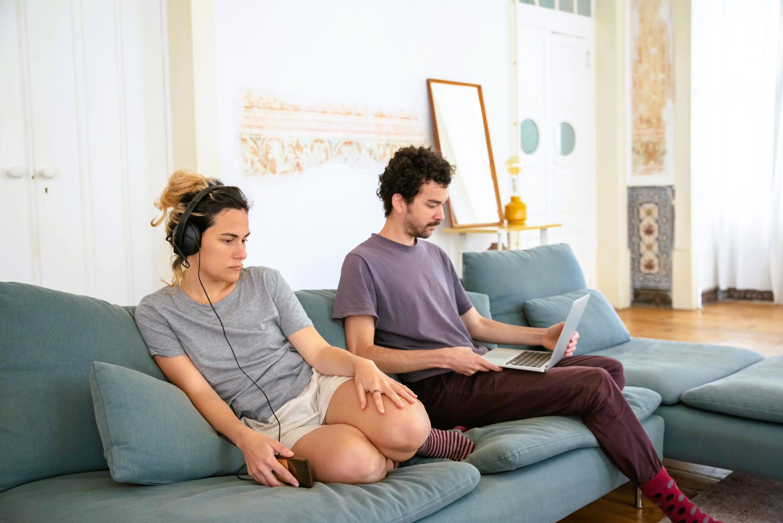 Read more about the article Mężczyźni są z Marsa a kobiety z Wenus, czyli o tym jak (nie) komunikować się w związku.