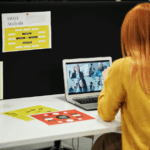 SWOT kobieta w biurze